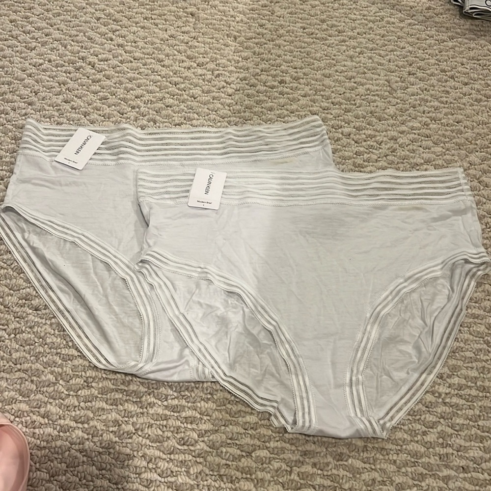 Calvin Klein modern brief white